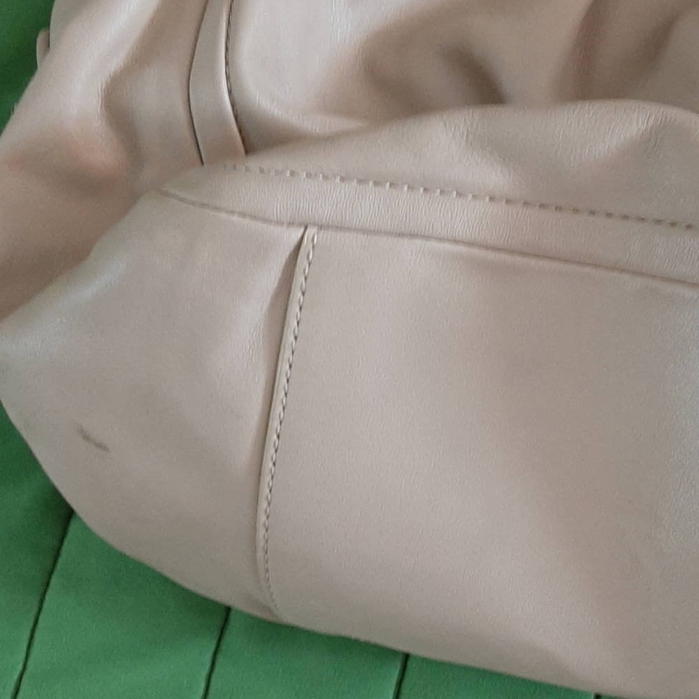Gorgeous Coach Purse with silver accents - Picture 3 of 8